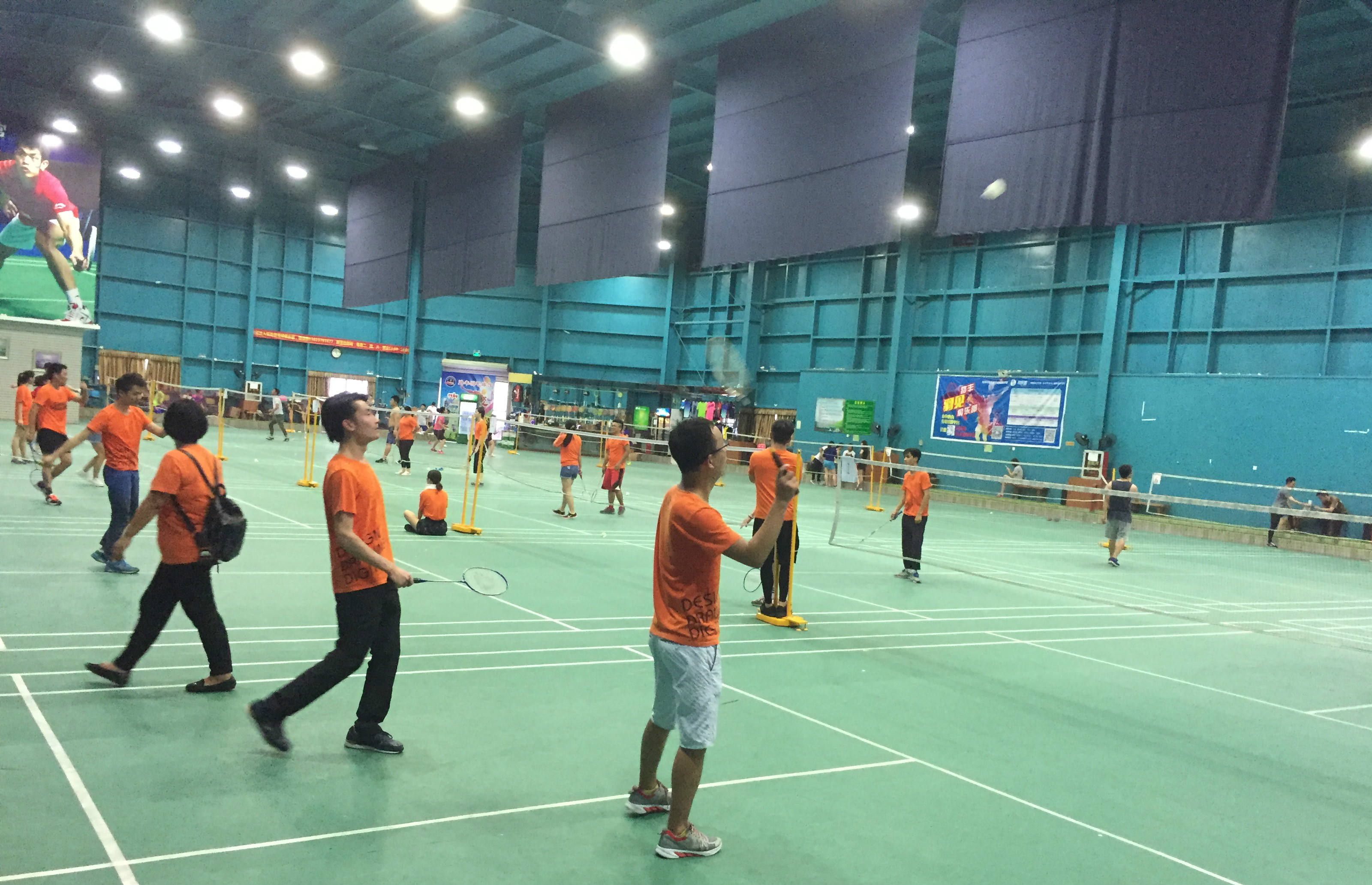 他率领教练 他率领教练